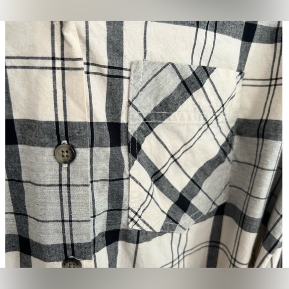 ROOTS - Picture 2 of 7